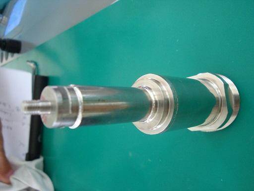 soldador redondo del laser de la fibra del tubo 500W, soldadura de alta frecuencia de la rotación del eje de la soldadora 4