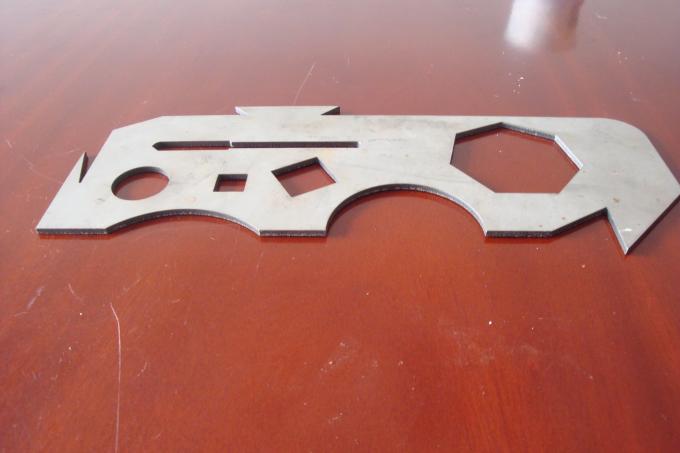 Equipo para los trabajos manuales del acero inoxidable, máquina para corte de metales del corte del laser del CNC del laser